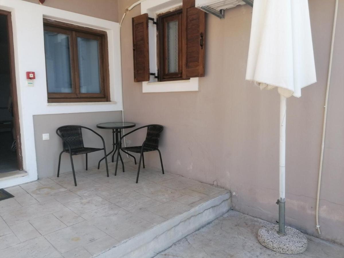 Ionion Fos Aparthotel Nikiana Exterior foto